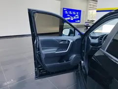 2020 Toyota Wildlander 2.0L CVT 4WD Luxury, чёрный — фото 7