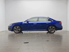 2020 Audi A4L 40 TFSI, синий — фото 10