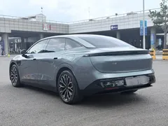 2024 Zeekr 007 RWD 75kWh Smart Driving — фото 6