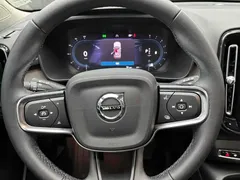 2023 Volvo XC40 B4 4WD Luxury, белый — фото 8