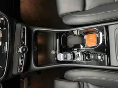 2023 Volvo XC40 B4 4WD Luxury, белый — фото 10