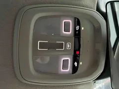 2023 Volvo XC40 B4 4WD Luxury, белый — фото 13