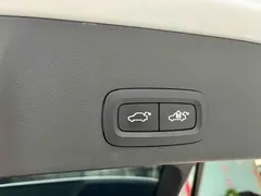 2023 Volvo XC40 B4 4WD Luxury, белый — фото 22