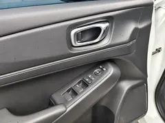 2023 Honda Vezel 1.5L CVT Pioneer, белый — фото 16