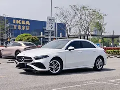 2023 Mercedes-Benz A-Class A 180 L, белый — фото 1