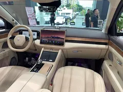 2024 Aito M7 1.5T 4WD Plus 5 — фото 6