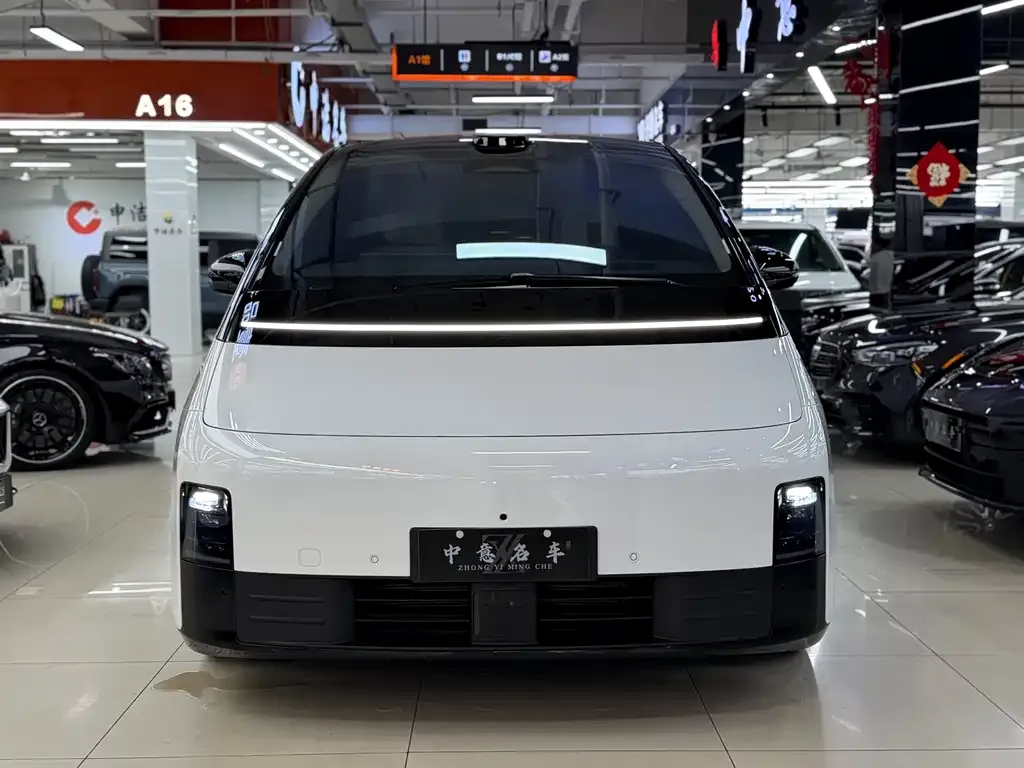 2025 Li Auto MEGA Home