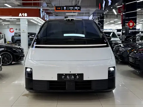 2025 Li Auto MEGA Home