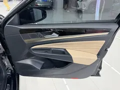 2022 Volkswagen Passat 330TSI Luxury, чёрный — фото 4