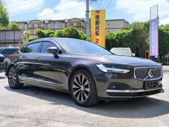 2021 Volvo S90 — фото 3