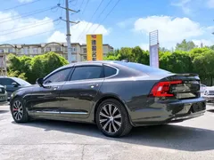 2021 Volvo S90 — фото 6