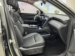 2023 Hyundai Tucson L 1.5T AT 2WD LUX Premium — фото 18