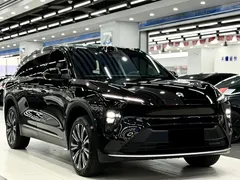 2024 Nio ES8 75kWh Executive, чёрный — фото 3