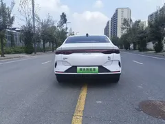 2025 BYD Qin L EV 545km Superior, белый — фото 11