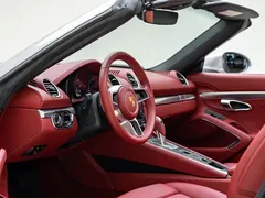 2022 Porsche 718 Boxster 2.0T — фото 8