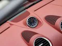 2022 Porsche 718 Boxster 2.0T — фото 17