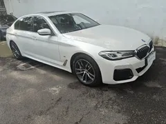 2021 BMW 5 Series 535Le PHEV M Sport, белый — фото 4