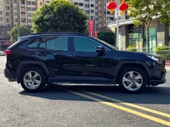 2021 Toyota RAV4 2.0L CVT 2WD Fashion, чёрный — фото 7