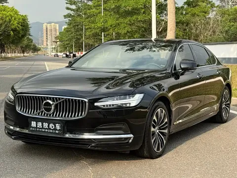 2023 Volvo S90
