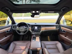 2023 Volvo S90, чёрный — фото 15
