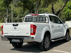 2021 Nissan Navara 2.5L AT 4WD QR25, белый — фото 4