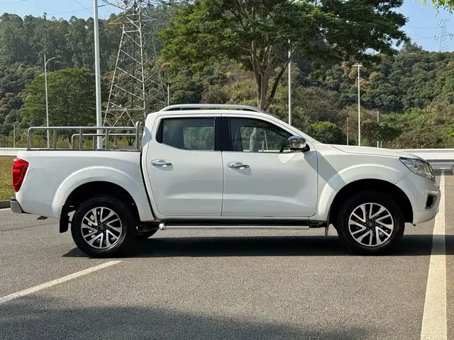 2021 Nissan Navara 2.5L AT 4WD QR25