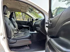 2021 Nissan Navara 2.5L AT 4WD QR25, белый — фото 13