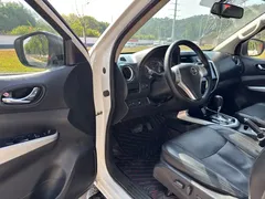 2021 Nissan Navara 2.5L AT 4WD QR25, белый — фото 14