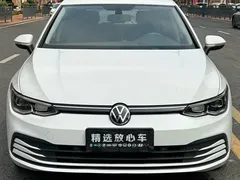 2023 Volkswagen Golf 200TSI DSG, белый — фото 2