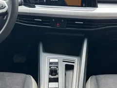 2023 Volkswagen Golf 200TSI DSG, белый — фото 19