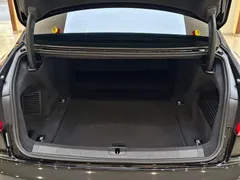 2021 Audi A8L 50 TFSI quattro, чёрный — фото 15