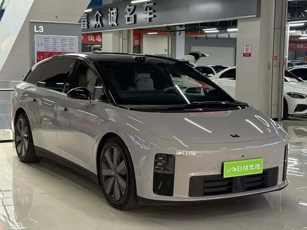 2025 Li Auto i6 4WD Standard
