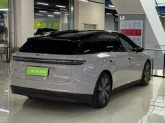 2025 Li Auto i6 4WD Standard — фото 9