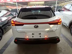 2020 Lexus UX 260h, белый — фото 6