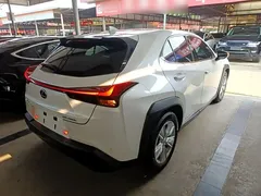 2020 Lexus UX 260h, белый — фото 7
