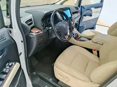 2020 Toyota Alphard Hybrid 2.5L Luxury, белый — фото 9