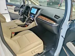 2020 Toyota Alphard Hybrid 2.5L Luxury, белый — фото 10
