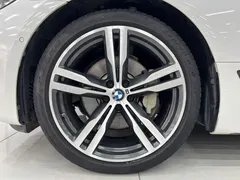 2021 BMW 6 Series GT 6 GT 630i M, белый — фото 7