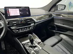 2021 BMW 6 Series GT 6 GT 630i M, белый — фото 14