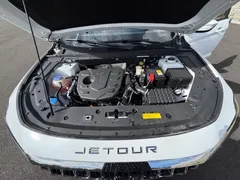2023 Jetour X70 PLUS 1.5T MT 5-seat, белый — фото 10