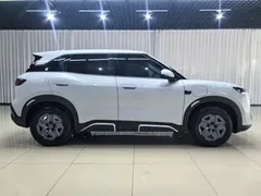 2025 BYD Yuan UP Smart Driving 401km Vitality, белый — фото 3