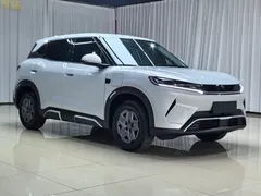 2025 BYD Yuan UP Smart Driving 401km Vitality, белый — фото 4