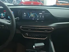2021 Changan Eado PLUS 1.4T GDI DCT, белый — фото 13