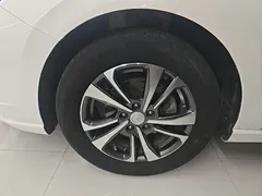 2021 Changan Eado PLUS 1.4T GDI DCT, белый — фото 23