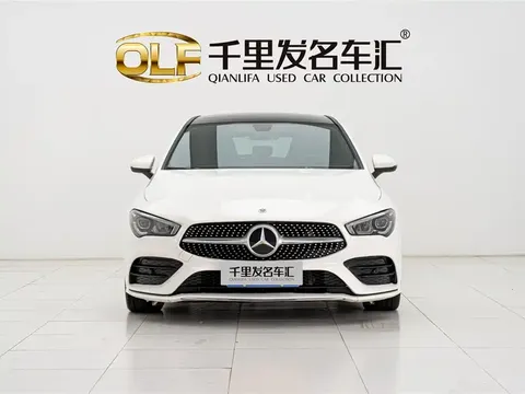 2021 Mercedes-Benz CLA 200