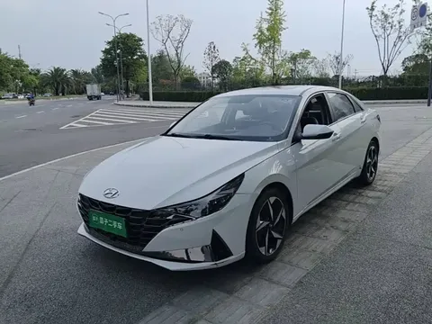 2022 Hyundai Elantra 1.5L CVT GLX Elite