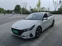 2022 Hyundai Elantra 1.5L CVT GLX Elite, белый — фото 2