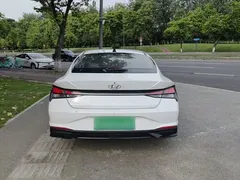 2022 Hyundai Elantra 1.5L CVT GLX Elite, белый — фото 6