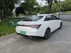 2022 Hyundai Elantra 1.5L CVT GLX Elite, белый — фото 7