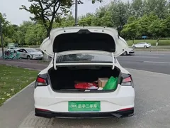 2022 Hyundai Elantra 1.5L CVT GLX Elite, белый — фото 19